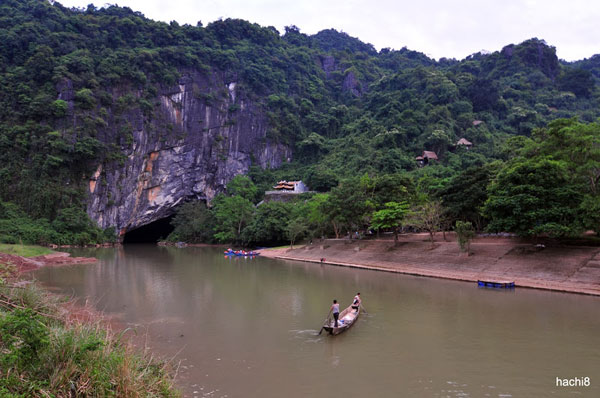 Ngày 2 (18/4): Vinh – Phong Nha – Đồng Hới (258km) 6