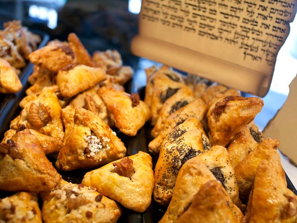 Bánh Hamantaschen của người Do thái