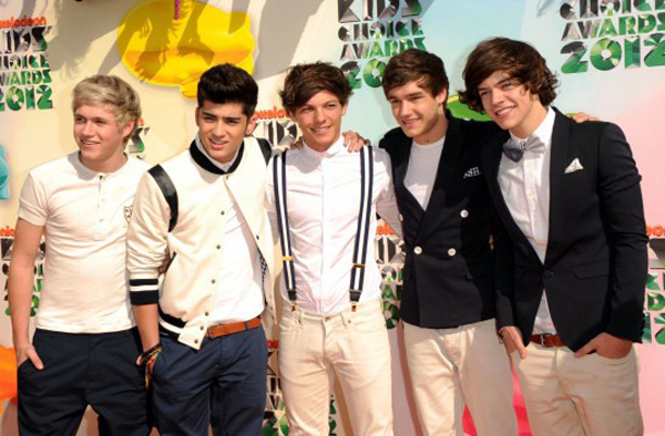 One Direction - ban nhạc kiếm tiền giỏi nhất nước Anh d