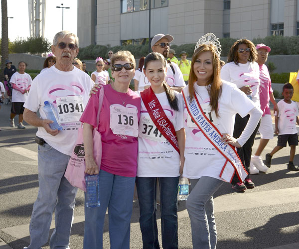 Hoa hậu quý bà Sương Đặng tham gia đi bộ cùng bà thị trưởng Las Vegas gây quỹ chống ung thư ngực 12