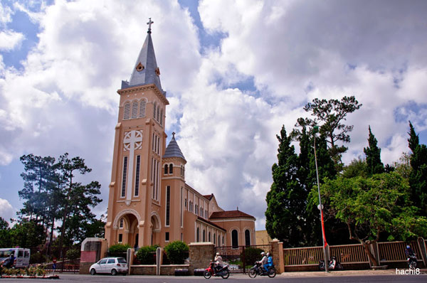 Ngày 15 (1/5) : Đà Lạt – Phan Rang – Mũi Né (252km) 2