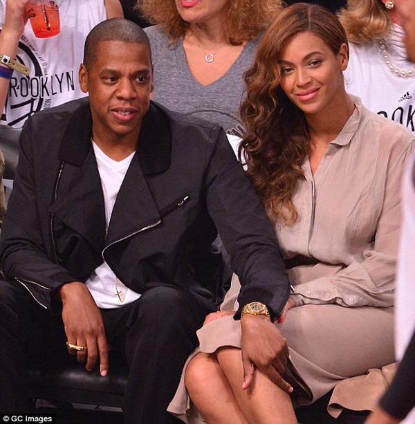 Em gái Beyoncé đấm đá Jay-Z túi bụi trong thang máy 0