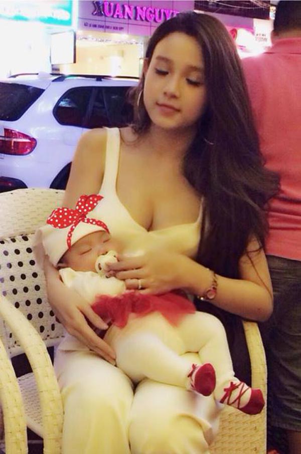 Hotgirl Việt đã làm mẹ nhưng dáng chuẩn như mẫu 1
