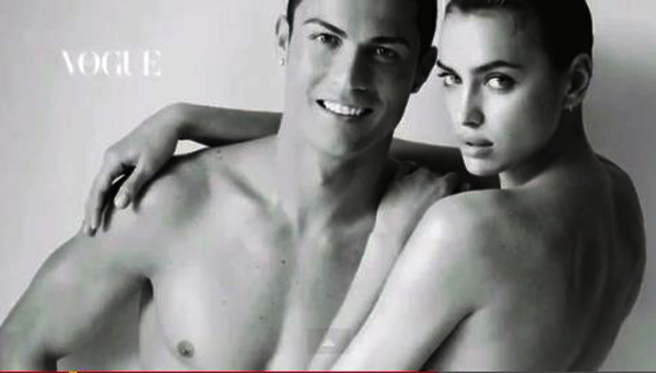 Cristiano Ronaldo nude táo bạo bên người tình 1