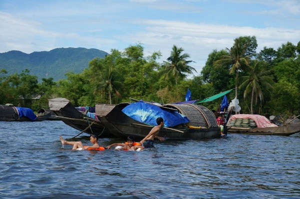 Chiều trên phá Tam Giang 11