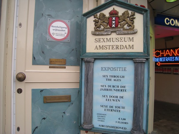 Amsterdam: Đêm lẫn trong ngày 2