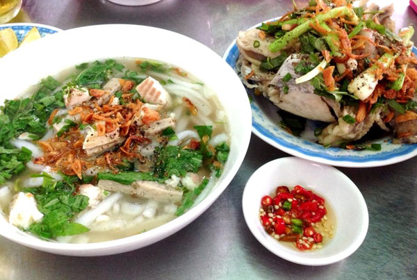 Bánh canh cá lóc ấm lòng những ngày mưa  2