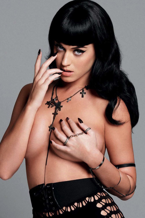Katy Perry 'lướt trên sóng' 2