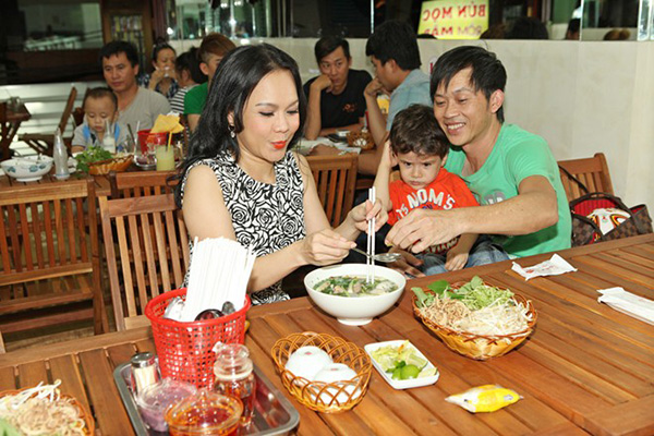 Cả hai thường đồng hành cùng nhau trong nhiều chương trình và đều là những gương mặt được khán giả yêu thích