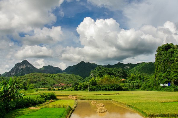 Cung đường qua thung lũng đá vôi tại Hữu Lũng, Lạng Sơn tuyệt đẹp 1