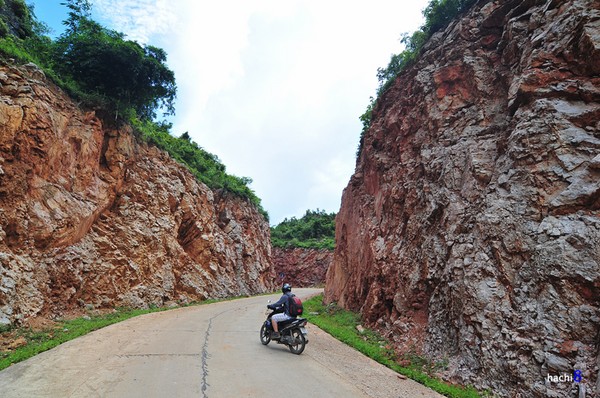 Cung đường qua thung lũng đá vôi tại Hữu Lũng, Lạng Sơn tuyệt đẹp 9