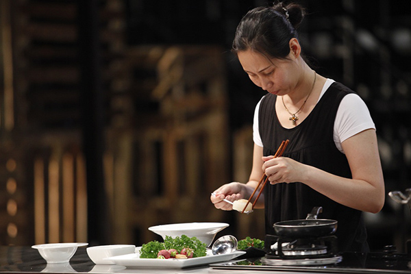 MasterChef: Tăng Thanh Hà khẳng định bản lĩnh trên 'ghế nóng' 14