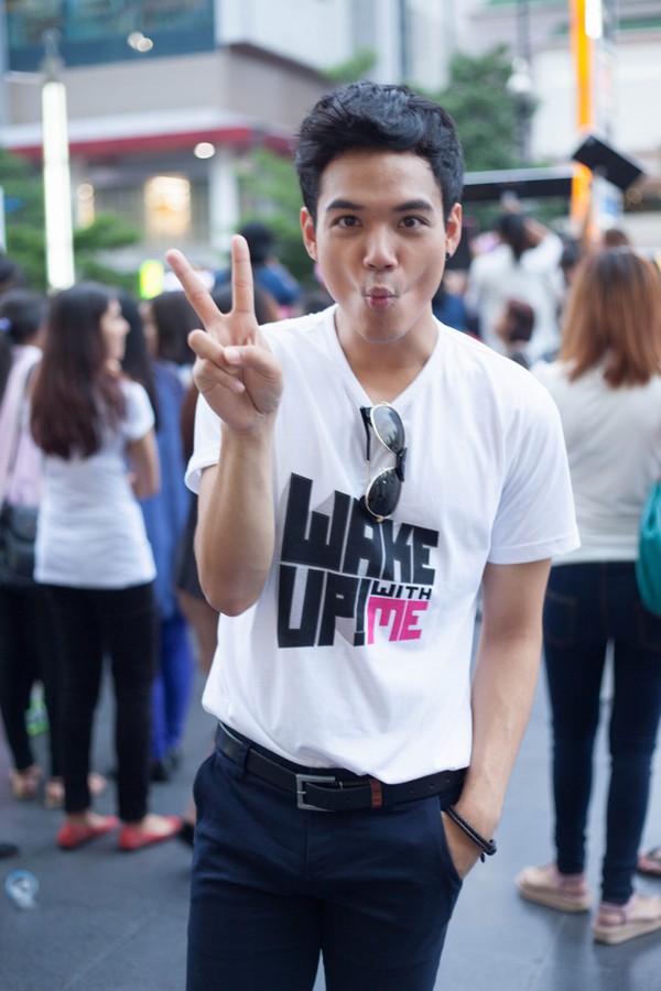 Đệ nhất mỹ nhân Thái Lan tham gia sự kiện cùng dàn hotboy 16