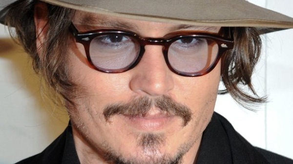  “Cướp biển Caribe” Johnny Depp bẩn cả trong phim và ngoài đời - Ảnh: AFP