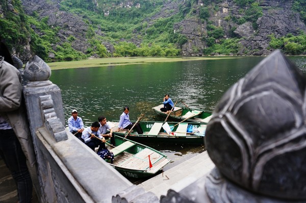 Tràng An mùa không lễ lạc, thật bình yên.....