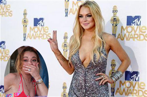 Lộ ảnh Lindsay Lohan đeo nhẫn đính hôn