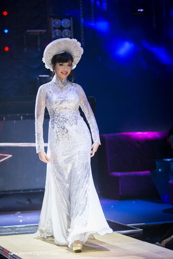 Hoa hậu VN Nguyễn Thiên Nga vẫn đẹp rạng rỡ 6