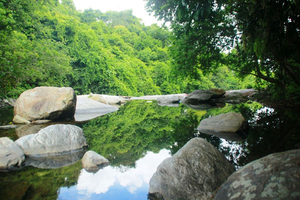 Giang Thơm long lanh đáy nước in trời 2