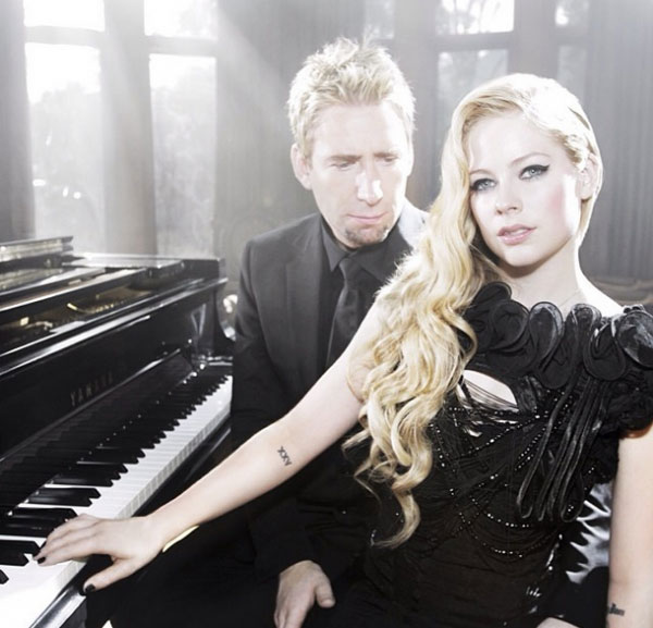 Avril Lavigne lại chia tay chồng sau 14 tháng kết hôn 2