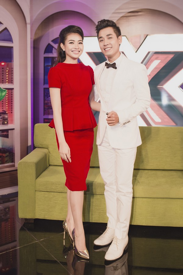 Bích Khanh đến chương trình 'X-Factor' cổ vũ cho MC Nguyên Khang 14