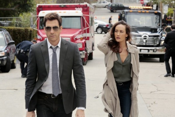 Dylan McDermott hẹn hò diễn viên gốc Việt Maggie Q 