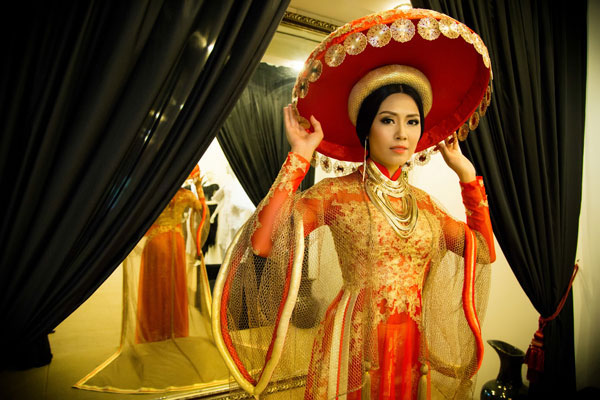 Tiết lộ trang phục dân tộc của Nguyễn Thị Loan tại Miss World 2014 5