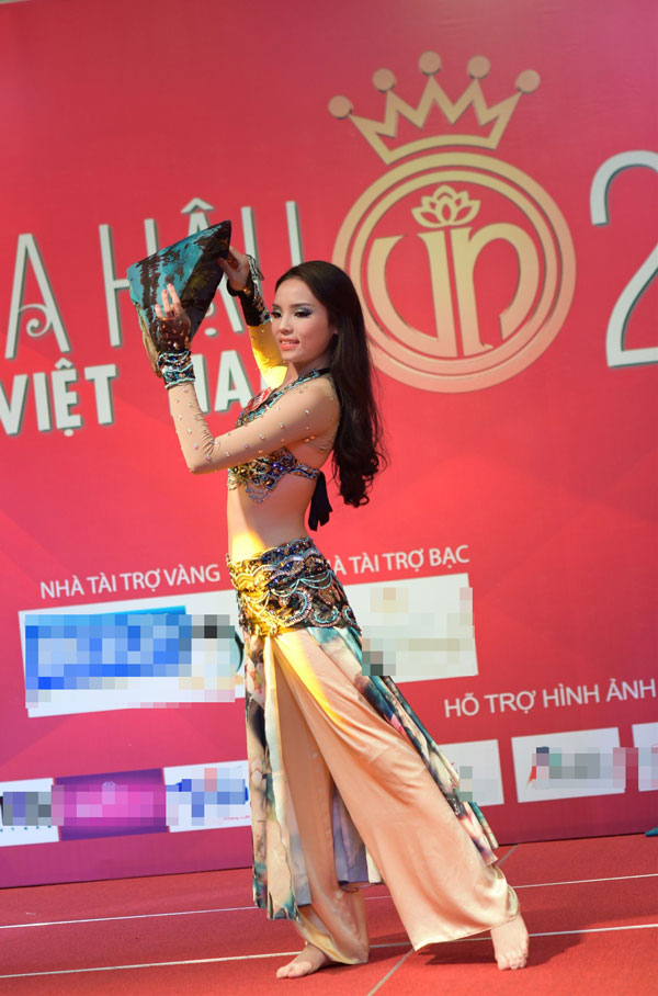 Ngắm thí sinh Hoa hậu Việt Nam 2014 thi thố tài năng 3