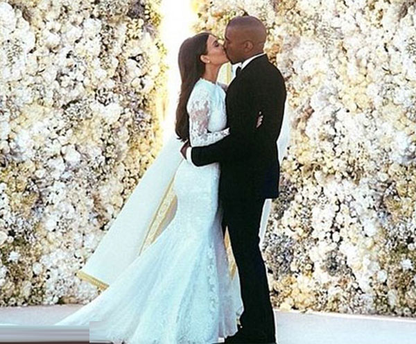 Bức ảnh cưới của Kim đã nhận được hơn 2,4 triệu lượt like trên Instagram  