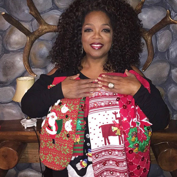 “Bà trùm” truyền thông Mỹ Oprah Winfrey dường như đã có một mùa Giáng sinh bận rộn khi phải ôm trên tay rất nhiều quà để tặng mọi người trong dịp lễ đặc biệt này.