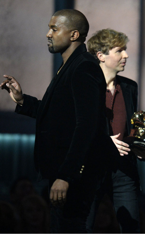 Fan đòi tẩy chay Kanye West khỏi các giải thưởng âm nhạc vì thô lỗ