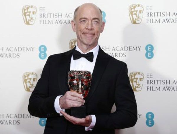 Eddie Redmayne vượt Benedict Cumberbatch giành giải Nam diễn viên xuất sắc BAFTA 2015 12