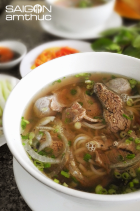 Phở Quỳnh: Phở, bò viên và… bò kho 1