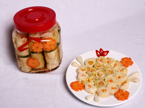 Nhanh tay ngày tết: Bắp cải cuộn ngâm chua ngọt