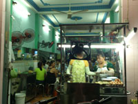 Bột chiên Đạt Thành: “Việt hóa” món ăn chơi