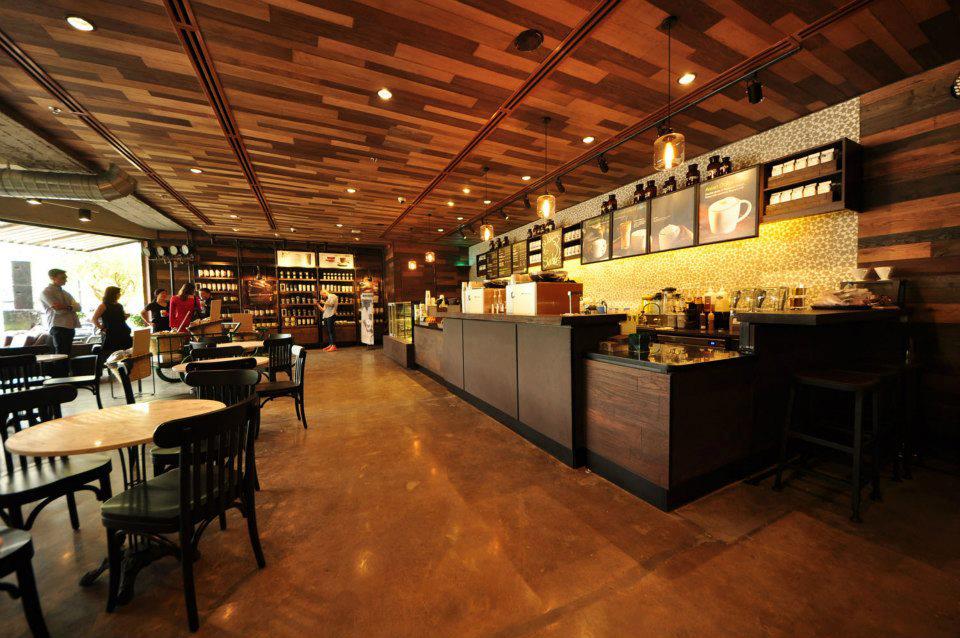 Bên trong cửa hàng Starbucks đầu tiên tại Việt Nam 3