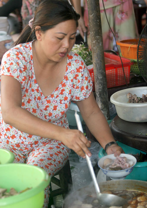 Bún bò Huế “lai” ở Hà Nội