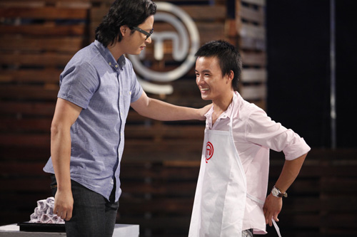 Tập 2 MasterChef Vietnam: Những "ông nội trợ" tỏa sáng