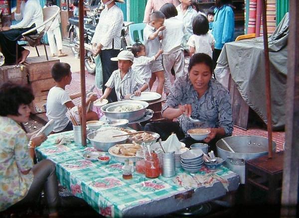 Ẩm thực Sài Gòn xưa (Phần 02): Hàng quán một thời 25