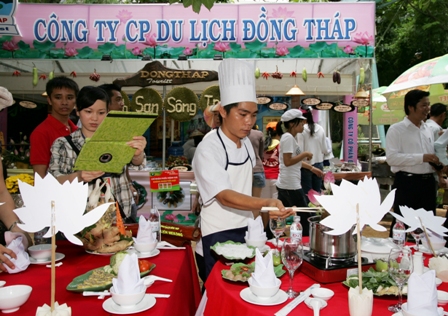 Liên hoan ẩm thực Đất Phương Nam năm 2013 tại Công viên Văn hóa Đầm Sen 3