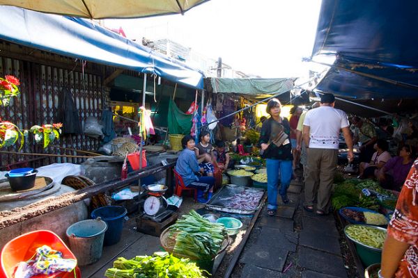 Cậnh cảnh khu chợ nguy hiểm nhất hành tinh 11