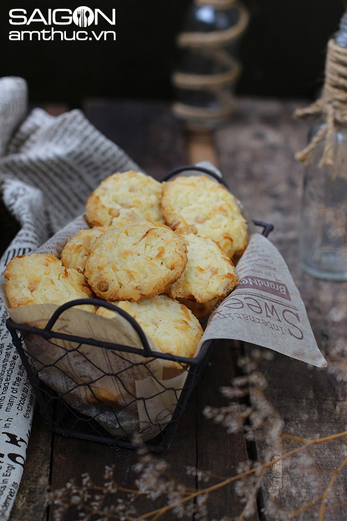 Làm bánh cookies dừa mời khách ngày Tết 3