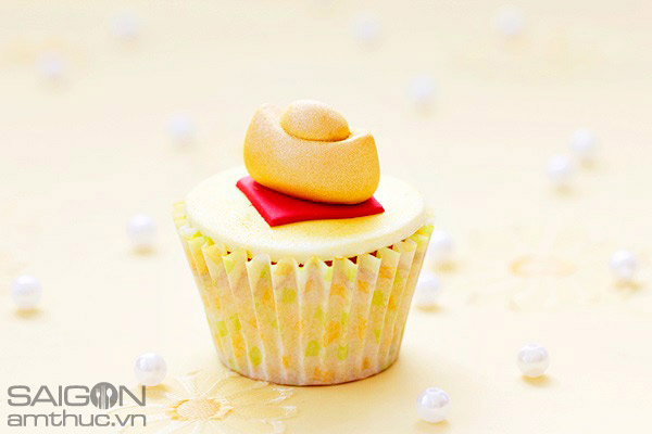 Bí quyết làm cupcake thỏi vàng đón tài lộc ngày đầu năm 7