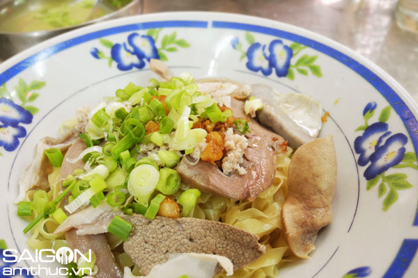 5 kiểu ăn mì độc đáo ở Sài Gòn (phần 02) 10