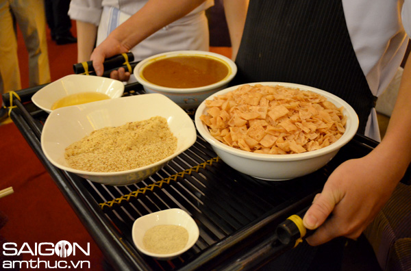 Món Yee Sang trong ngày Tết của người Malaysia 2