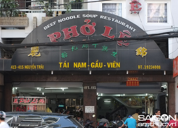 Phở ngon và đông nhất Sài Gòn 8