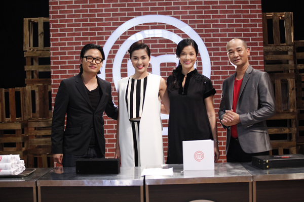 Kết thúc vòng Audition Masterchef Vietnam 2014: 17 chiếc tạp dề đã được trao cho những đầu bếp không chuyên xuất sắc nhất trên toàn quốc 11