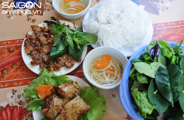 Bún nem hải sản ngon ngây ngất ở Hạ Long 1