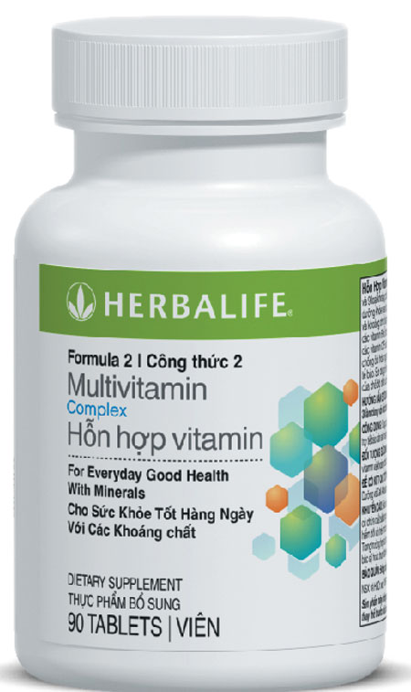 Một trong những loại vitamin tổng hợp được ưa chuộng hiện nay là Hỗn hợp Vitamin (F2) của Herbalife. Sự độc đáo của hỗn hợp vitamin này so với sản phẩm vitamin khác là cung cấp 12 vitamin và 9 khoáng chất thiết yếu, gồm các loại vitamin B, các chất chống ô xy hóa beta-carotene (tiền vitamin A), E và C, các khoáng chất đa lượng, vi lượng và hỗn hợp độc đáo từ thảo mộc. Do đó, sản phẩm giúp chống lão hóa, hỗ trợ sản sinh năng lượng cần thiết cho sự trao đổi chất của cơ thể và ngăn ngừa sự tổn thương cấu trúc tế bào. Việc sử dụng sản phẩm đều đặn mỗi ngày sau các bữa ăn trở thành một phần quan trọng của chế độ dinh dưỡng cân bằng và khoa học, giúp cơ thể khỏe mạnh lâu dài.