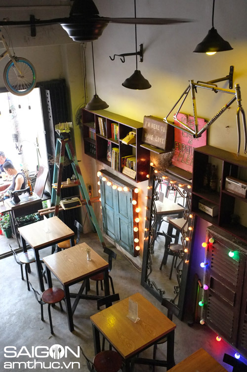 Khám phá quán cà phê xe đạp mở thâu đêm độc nhất Sài Gòn 2