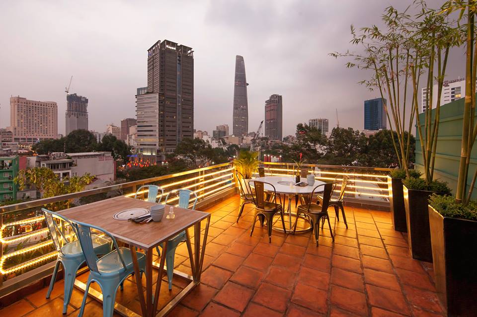 Rơm BBQ: Thư giãn với khunh cảnh Sài Gòn tuyệt đẹp nhìn từ trên cao 3